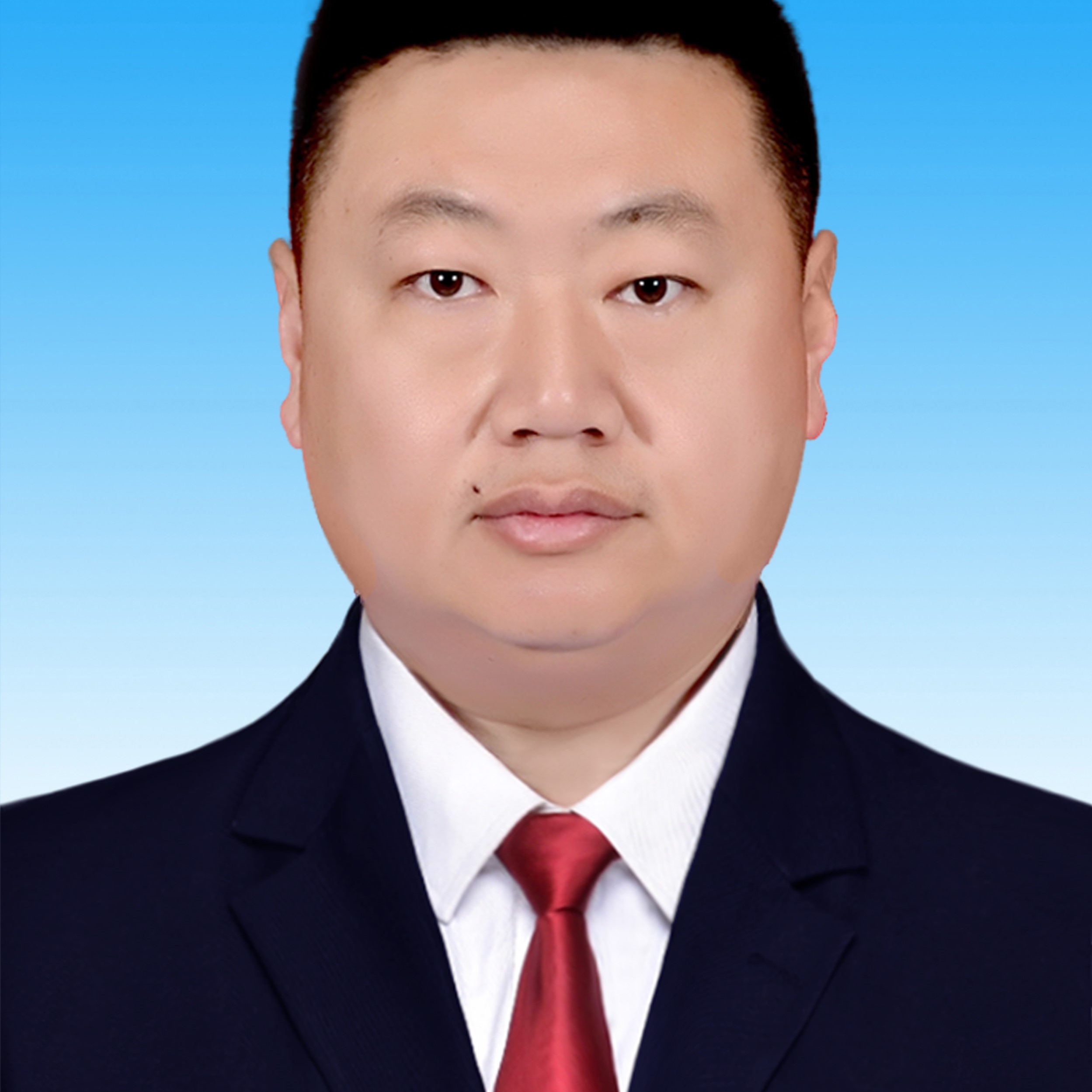 巴雅尔两寸证件照.jpg